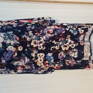 1x cold shoulder tunic